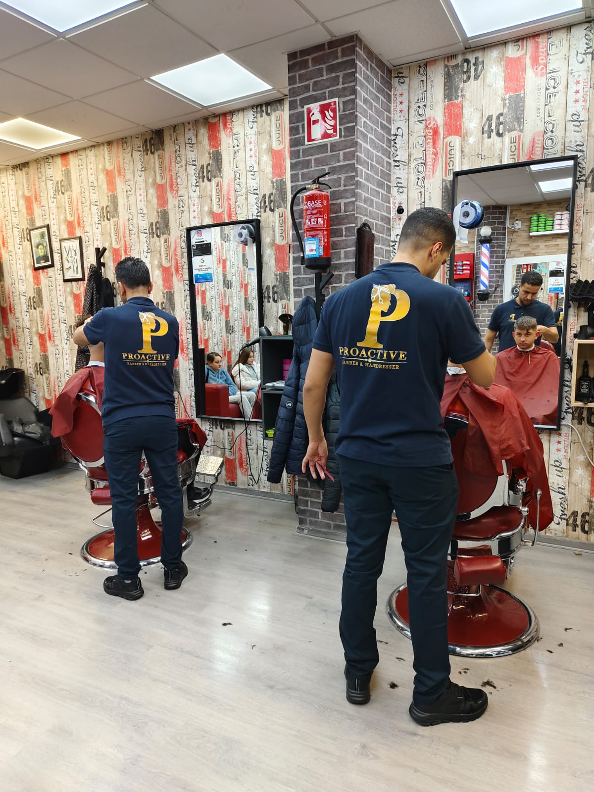 Ver detalles de la Empresa Proactive Barber & Hairdresser