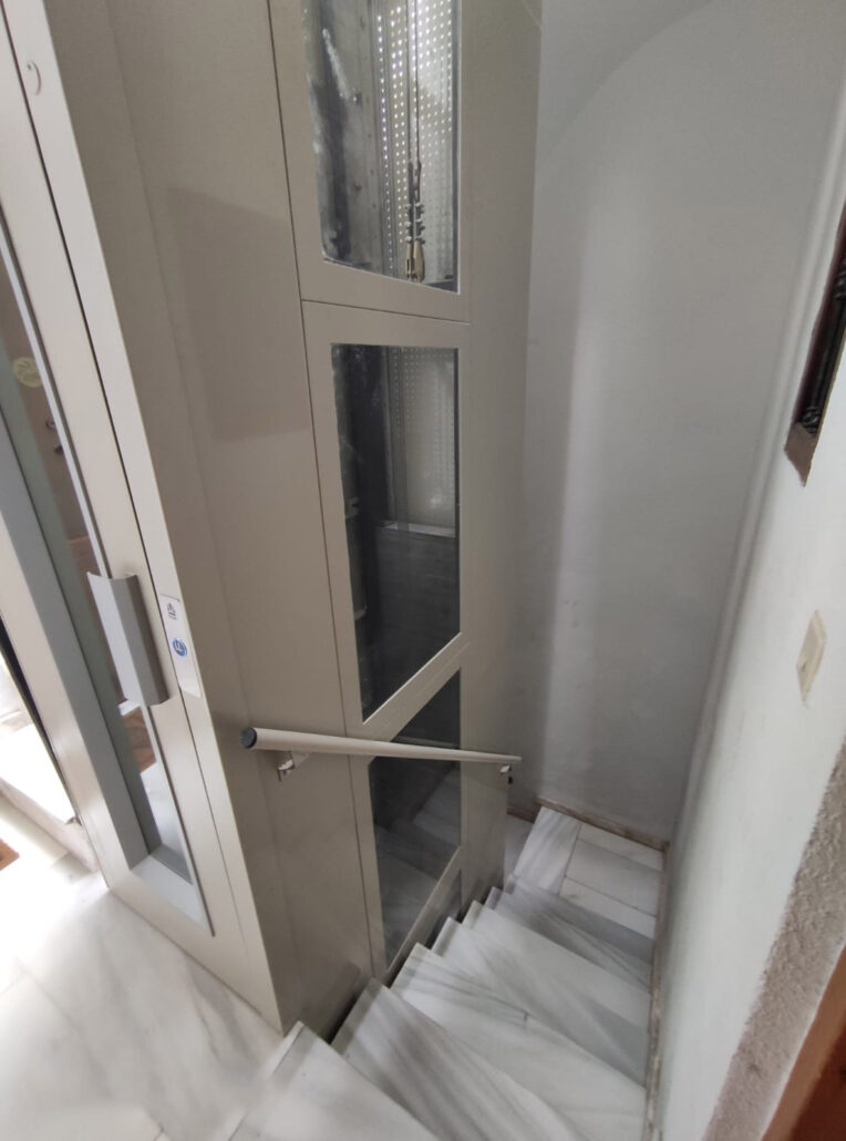 Ver detalles de la Empresa Ascensores Ruiz